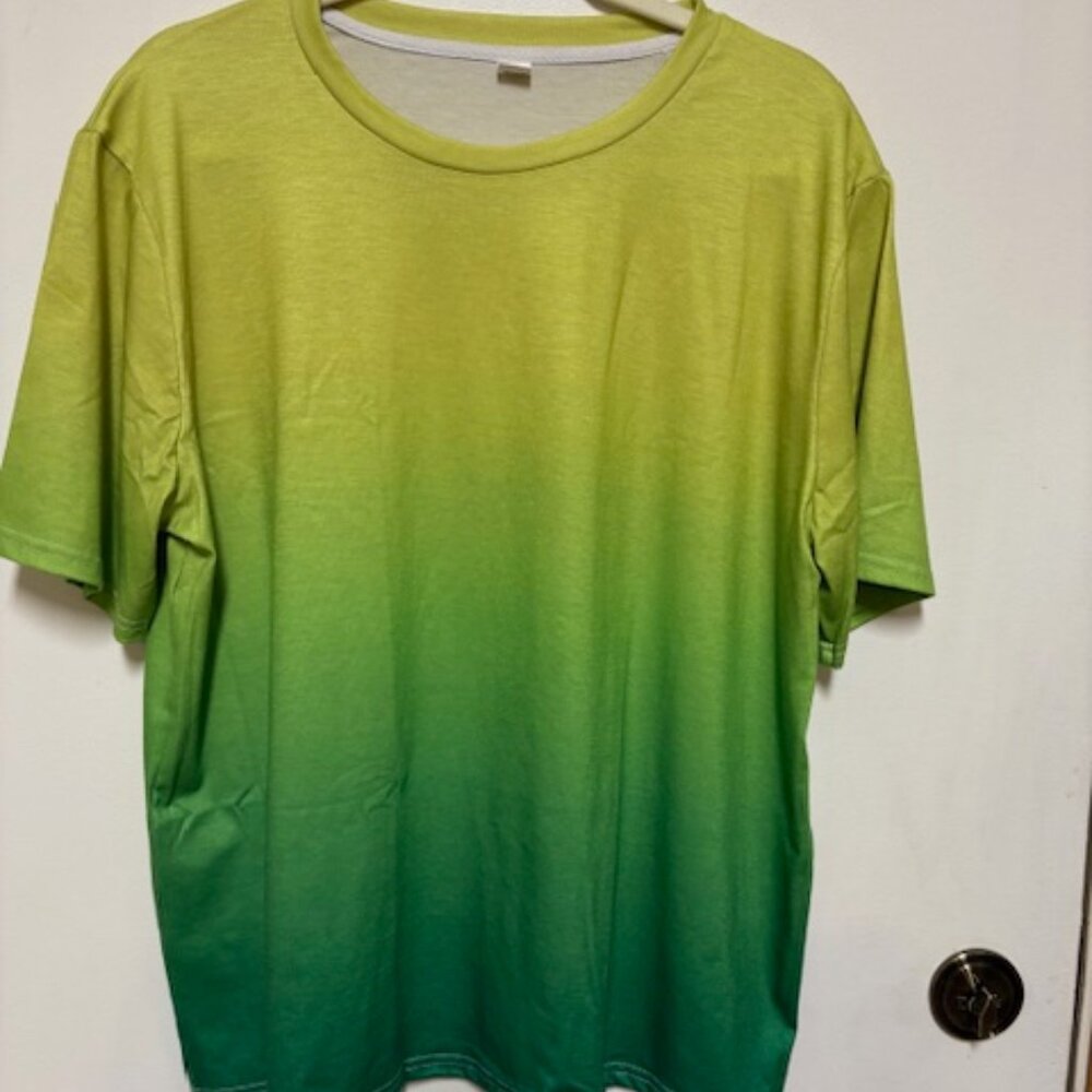 WOMENS COLORBLOCK SHADES OF GREEN SHORT SLEEVE TEE. SZ. 2X